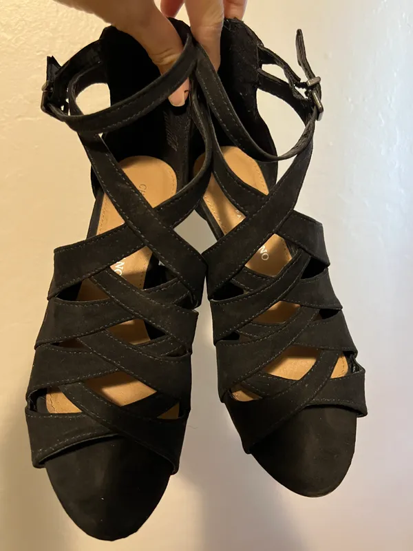 Heels Size 6 - Image 5