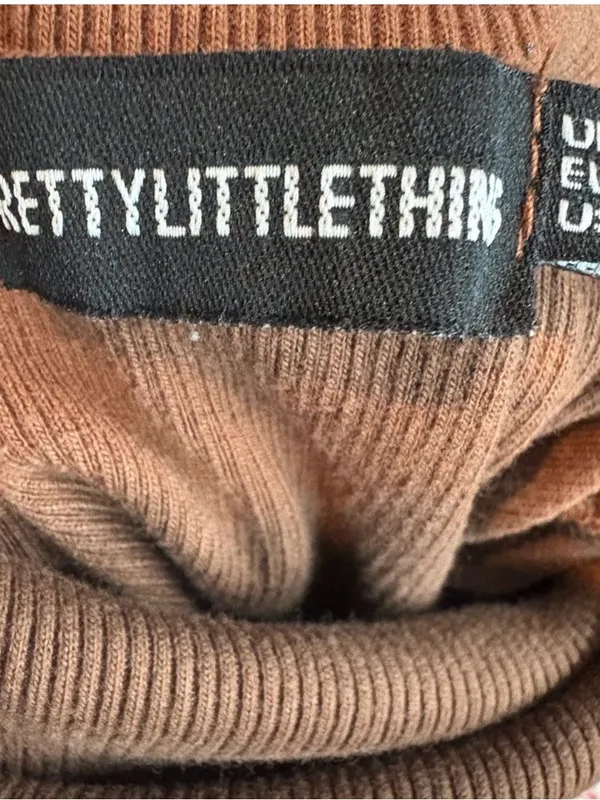 PrettyLittleThing Brown Ribbed Exposed Seam Cropped Turtleneck Top US 2 - Image 7