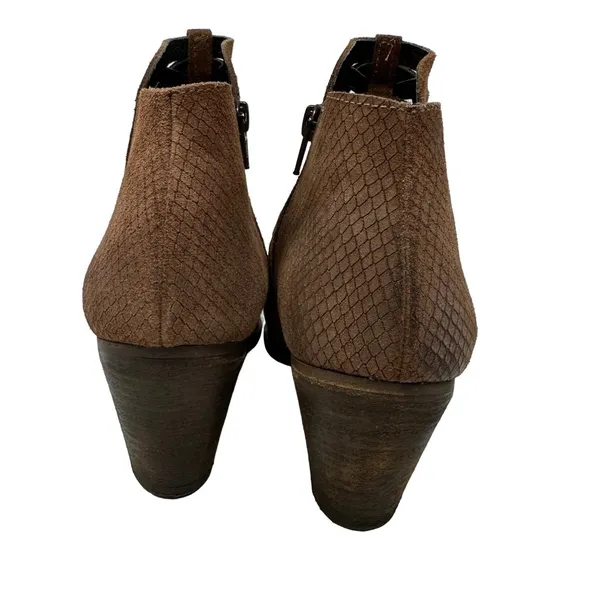 Free People Loveland Ankle Boot Size 39 US 9 Brown Suede Snake Embossed Boho - Image 7