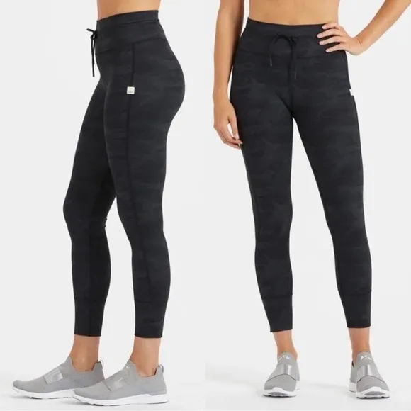 Vuori Daily Leggings Camo Black Women’s - Image 2
