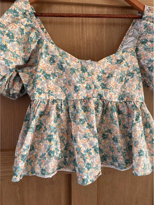 English Factory Women's Floral Puff Sleeve Top Teal, Orange & Cream size Large - Image 3