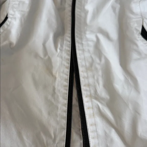 The North Face White and Gray Outdoor Jacket - Image 3