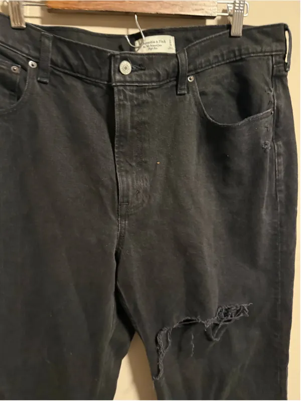 Abercrombie & Fitch High Rise '90s Relaxed Jean Black Fray Destroy Size 32 (14R) - Image 5