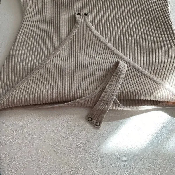 Abercrombie & Fitch Asymmetrical Ribbed Bodysuit One Shoulder Long Sleeve Size M - Image 6