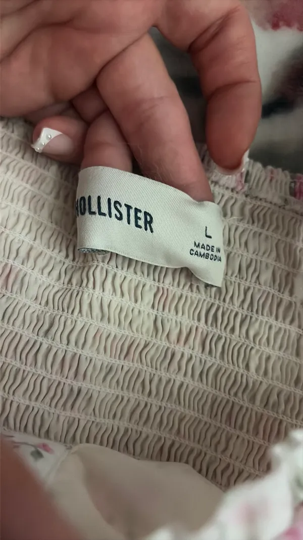 Hollister short sleeved shirt - Image 2