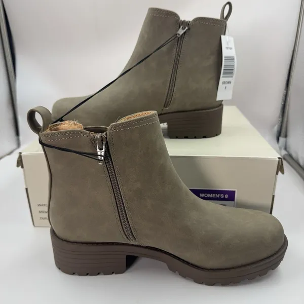 Buffalo David Bitton Anna Women’s Brown Ankle Chelsea Boots Size 8 NEW in Box - Image 2
