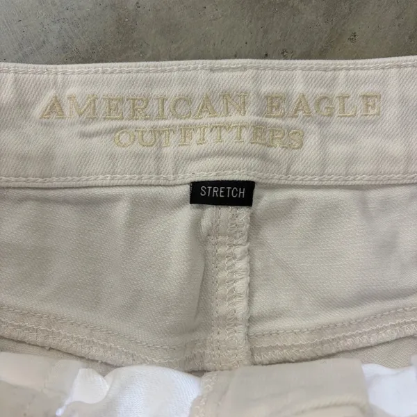 American Eagle Outfitters White Distressed Denim Shorts Womens 4 Frayed Hem - Image 2