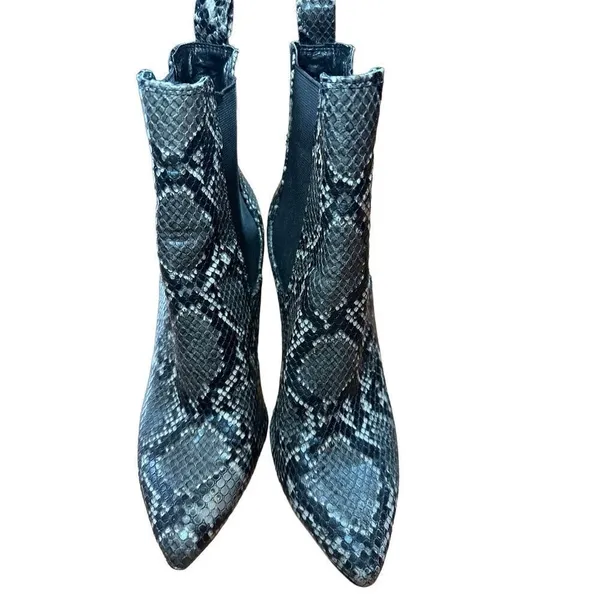 Steve Madden Grey Black Snakeskin Pointed Toe Block Heel Chelsea Boots 6.5M‎ - Image 4