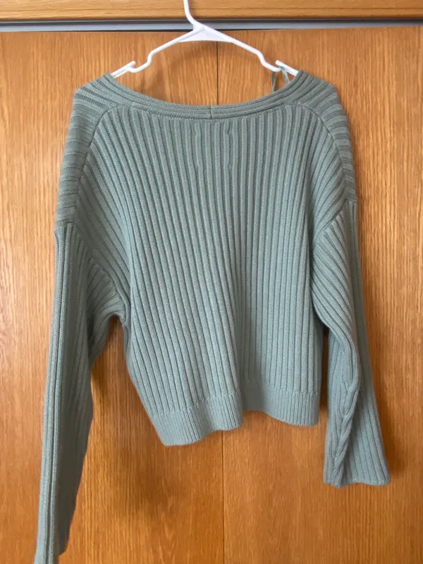 Abercrombie Sweater - Image 3