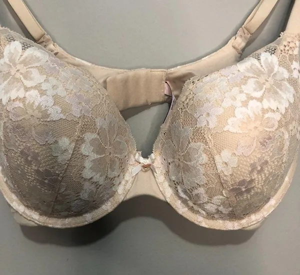 Victoria's Secret Pushup Bar in Floral Lace Cream & White 34D - Image 3