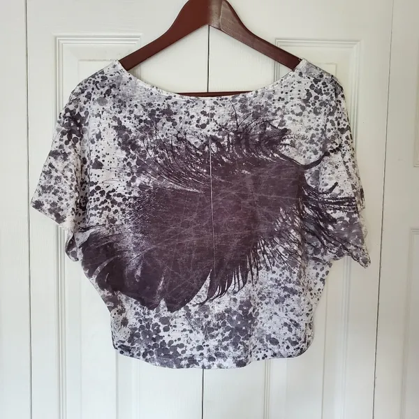 Daytrip crop top size large - Image 2