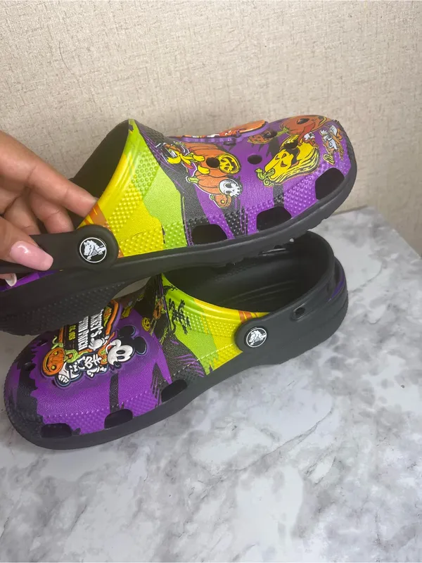 CROCS x Disney Parks Mickey & Minnie Halloween Print - Image 5