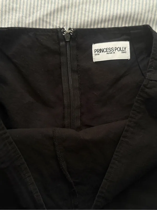 Princess Polly Black Skirt with Shorts Size 10 - Image 5
