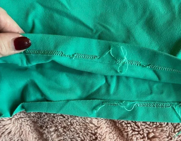 Lululemon Size 8 Align Tank and Black Biker Shorts - Image 6