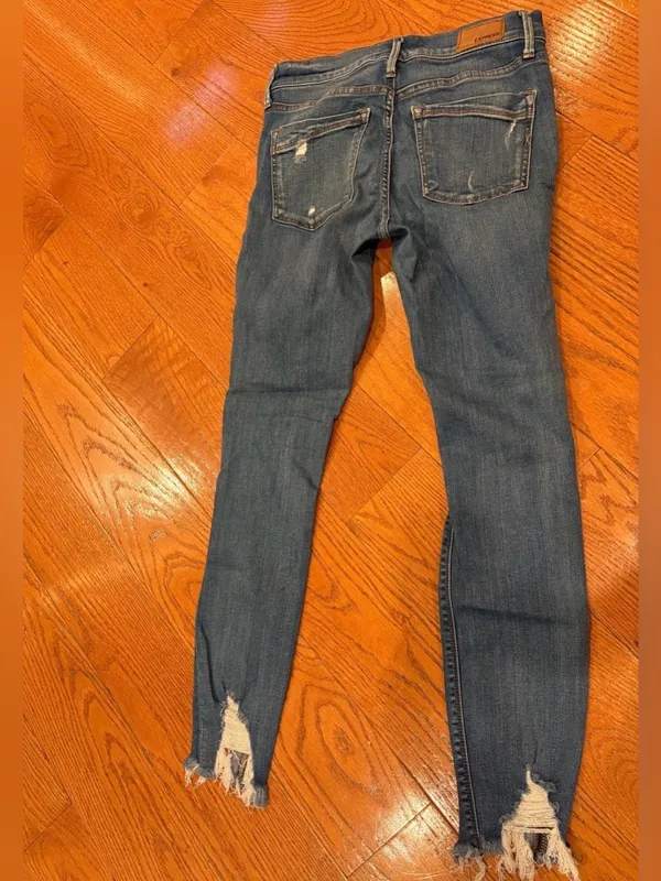 Express Mid Rise Ankle Legging Jeans Size 6 Distressed Frayed Hem Stretch Skinny - Image 5