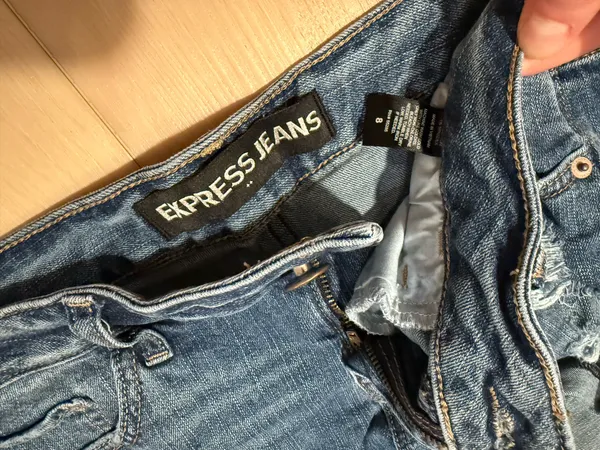 Express jean shorts distressed style Women's Size 8 - Image 2
