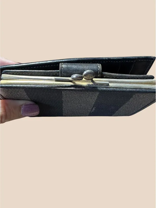 Fendi Vintage Striped Wallet with Leather Trim - Image 8