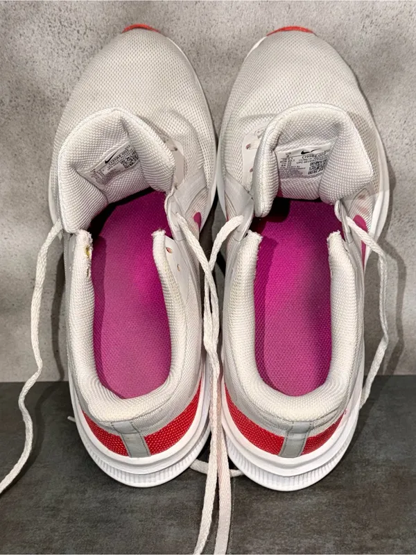 Nike Downshifter 10 Women's Light Grey Sneakers CI9984-002 Size 9 - Image 5