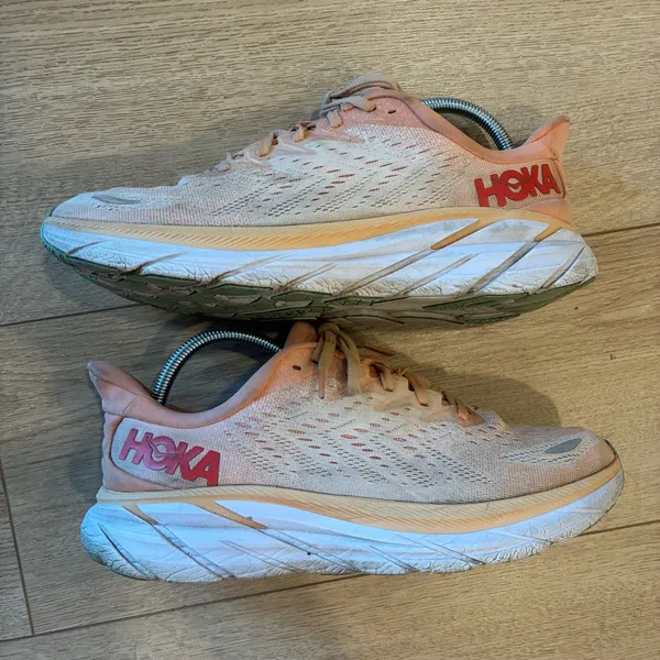 Hoka Women’s Clifton 8 Cantaloupe Silver Peony Pink Running Shoe Size 10.5 - Image 2