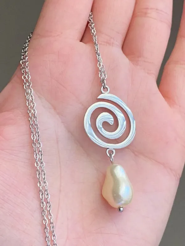 Handmade stainless steel spiral swirl uzumaki & pearl necklace🌀 - Image 4