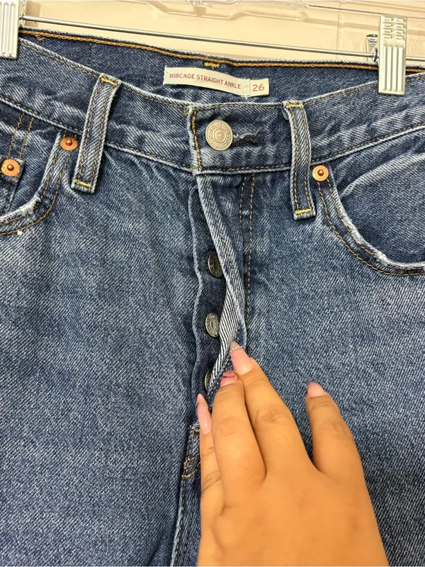 Levi’s Ribcage Straight Ankle Jeans 26 High Rise Distressed Blue Denim - Image 4