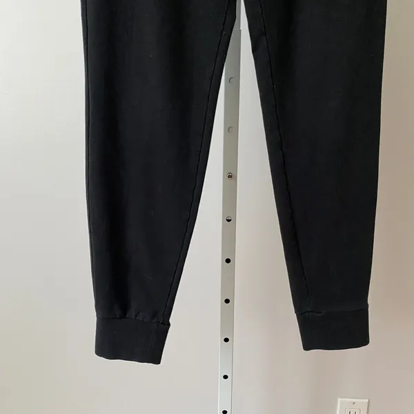 Alo Yoga XS Black Unwind Jogger Sweatpants High Waisted Pockets‎ Loungewear - Image 3