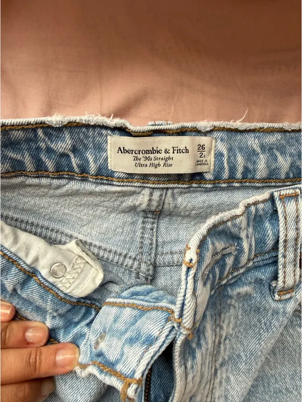 Abercrombie High-Rise Jeans Straight Ultra 90s - Image 3