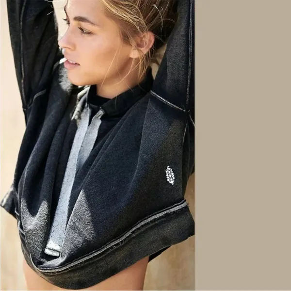 FREE PEOPLE MOVEMENT Lara Pullover Sweatshirt‎ in Black size Small - Image 2