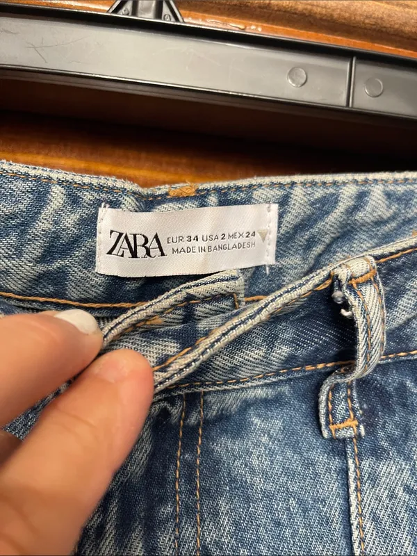 Zara Baggy low slung wide leg Denim Cargo Jeans - Relaxed Fit Size 2 - Image 4