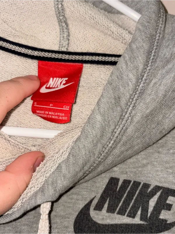 Nike Women's Light Gray Pullover Hoodie with Black Logo - Image 2
