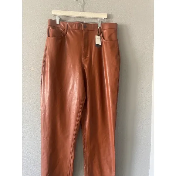 New Abercrombie &‎ Fitch Curve Love 90s Faux Leather Pants - Image 3