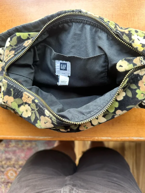 Y2K Gap Floral Velvet Shoulder bag - Image 8