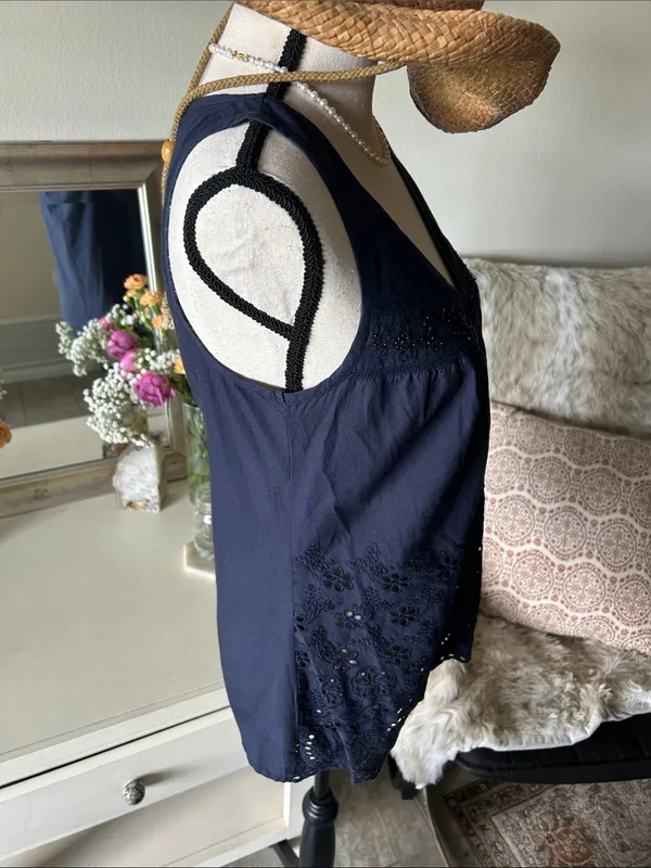 Boho western cottage navy cotton Beaded button down v neck blouse tank top M - Image 9
