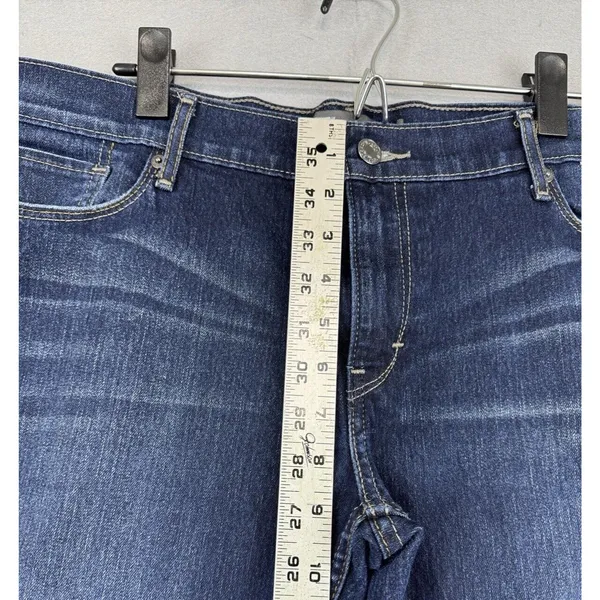 Levi’s 524 Skinny Jeans Women's Size 17 Dark Wash Skinny Red Tab Stretch - Image 9