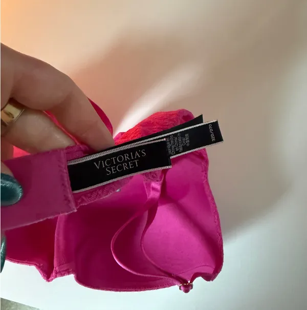 Victoria’s Secret Demi Push-Up Bra - Image 3