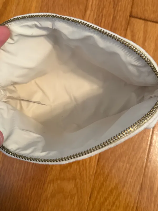 Christian Dior Velvet Cream Makeup Bag - Image 3