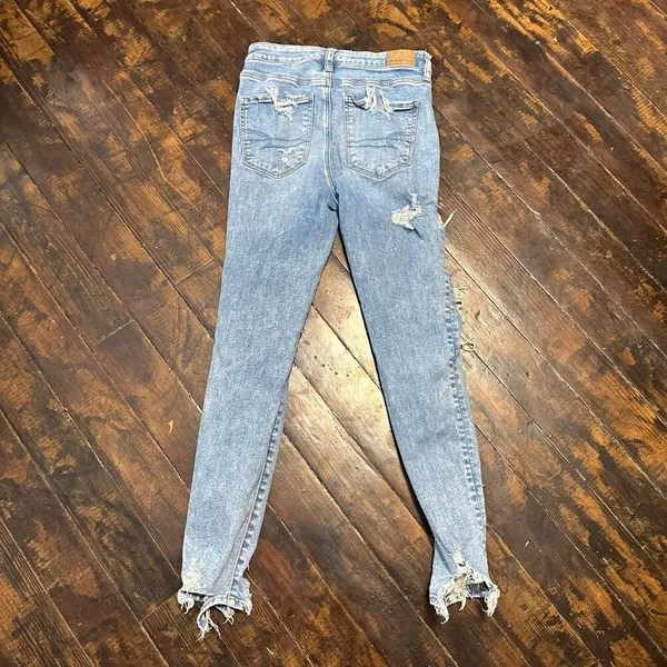 American Eagle distressed destroyed super hi-rise size 4 jeggings - Image 3