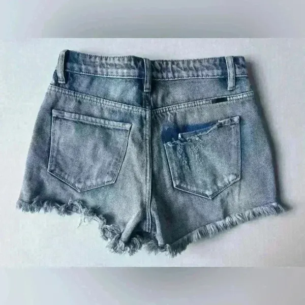 KanCan Women’s Blue Frayed and Distressed Jean Shorts‎ Size XS - Image 2