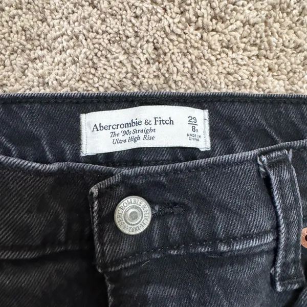 Abercrombie Curve Love 90s Straight Ultra High Rise 29/8 Ripped Black Jeans - Image 5