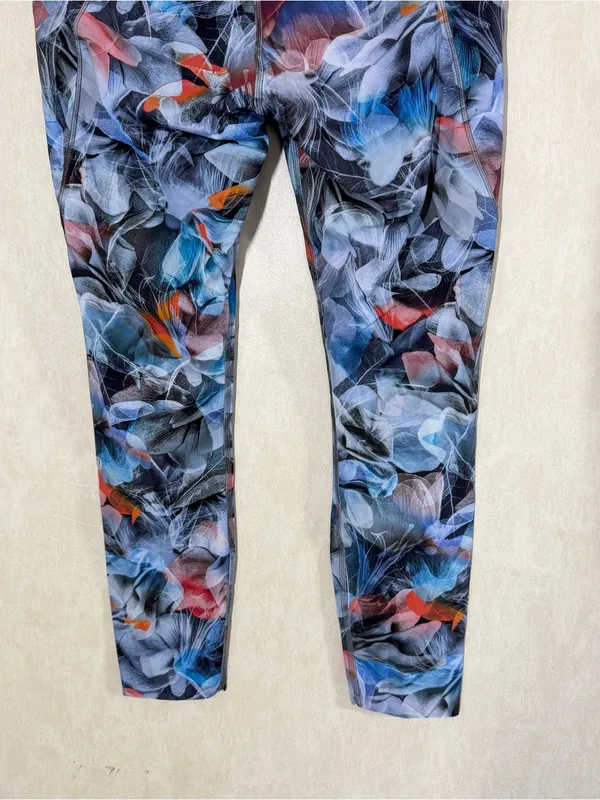 Lululemon Fast and Free High-Rise Tight 25" in Luminescent Floral Multi 10 - Image 8
