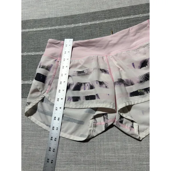Lululemon Speed Up Shorts Size 4 Pink White Black Abstract Print Low Rise 2.5in - Image 4