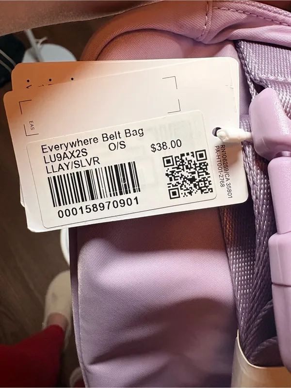 Lululemon Everywhere Belt Bag - Image 2