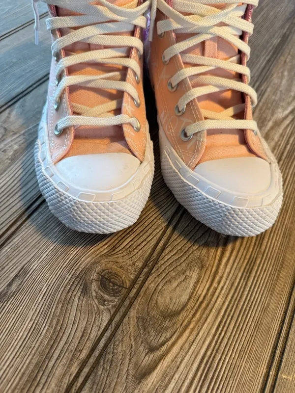 Converse 272574C Not a Chuck Pink High Top Size 5 Sneakers - Image 2
