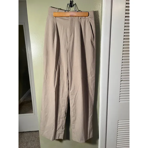 Uniqlo Women's Size XS 24-25 Pleated Wide Leg Straight Leg Trousers Khaki Beige - Image 2