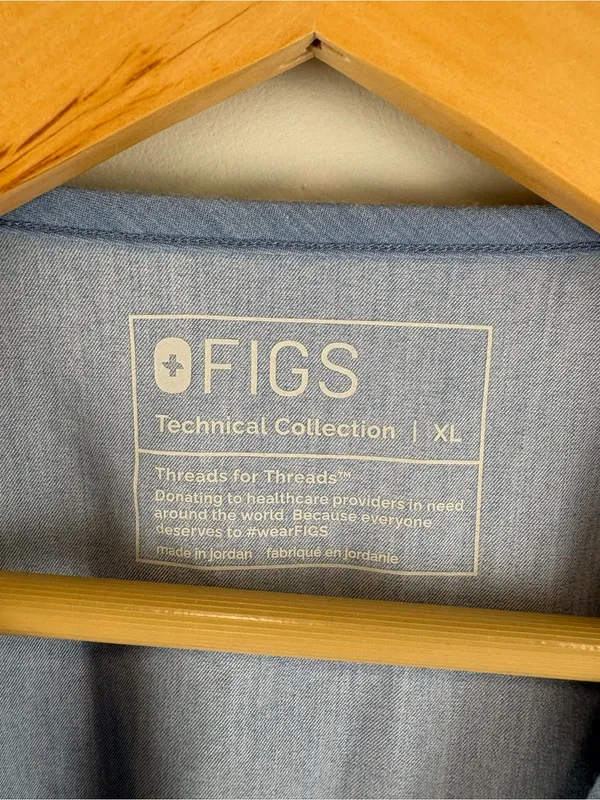 Figs Scrubs Catarina Size XL One Pocket VNeck Scrub Top Blue 1002618 PO 7715 - Image 4