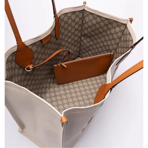 GUCCI logo printed large canvas shopper tote shoulder bag - Image 3