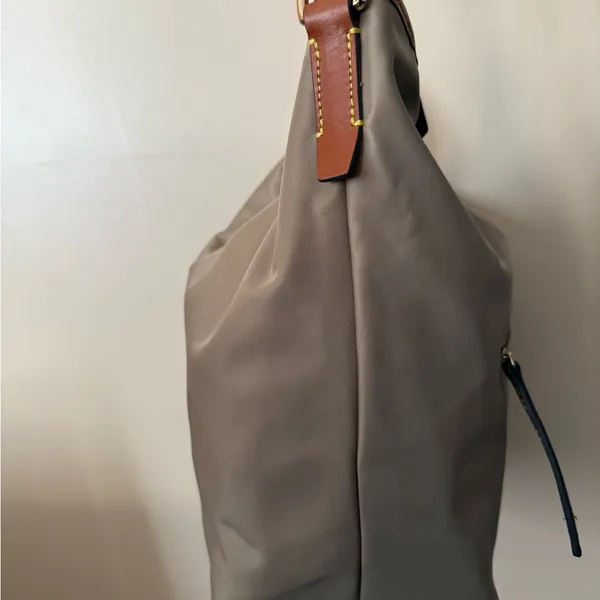 DOONEY & BOURKE WAYFARER BAG TAN HOBO BOHO 12x13”‎ 10” Handle Drop T - Image 5