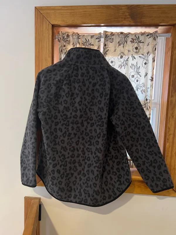 J.Crew Fleece Pullover cheetah print small - Image 3