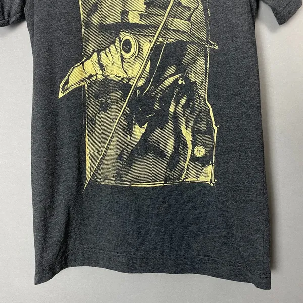 Plague Doctor T-Shirt Short Sleeves Gray Graphic‎ Tee Beaked Healer Mask Top - Image 5