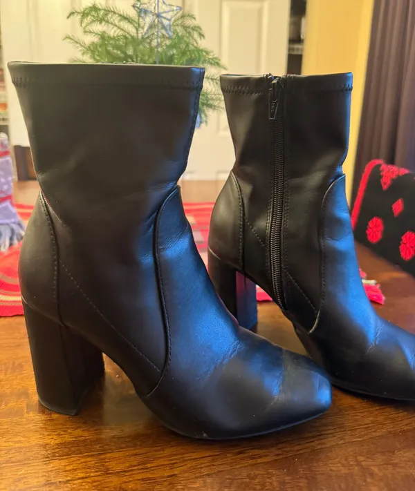 Black Heeled Boots - Image 2